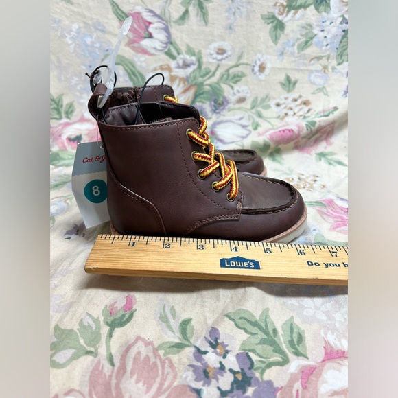 Boots - Picture 3 of 8